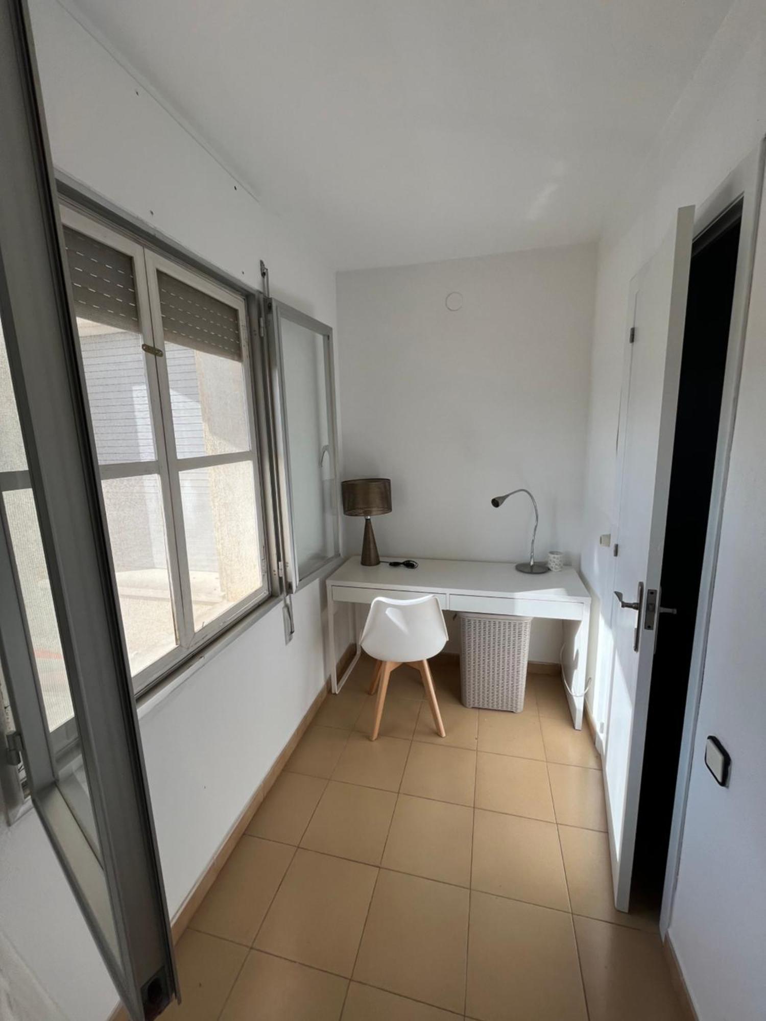 Moderno Apartamento Vacacional Deltebre Luaran gambar