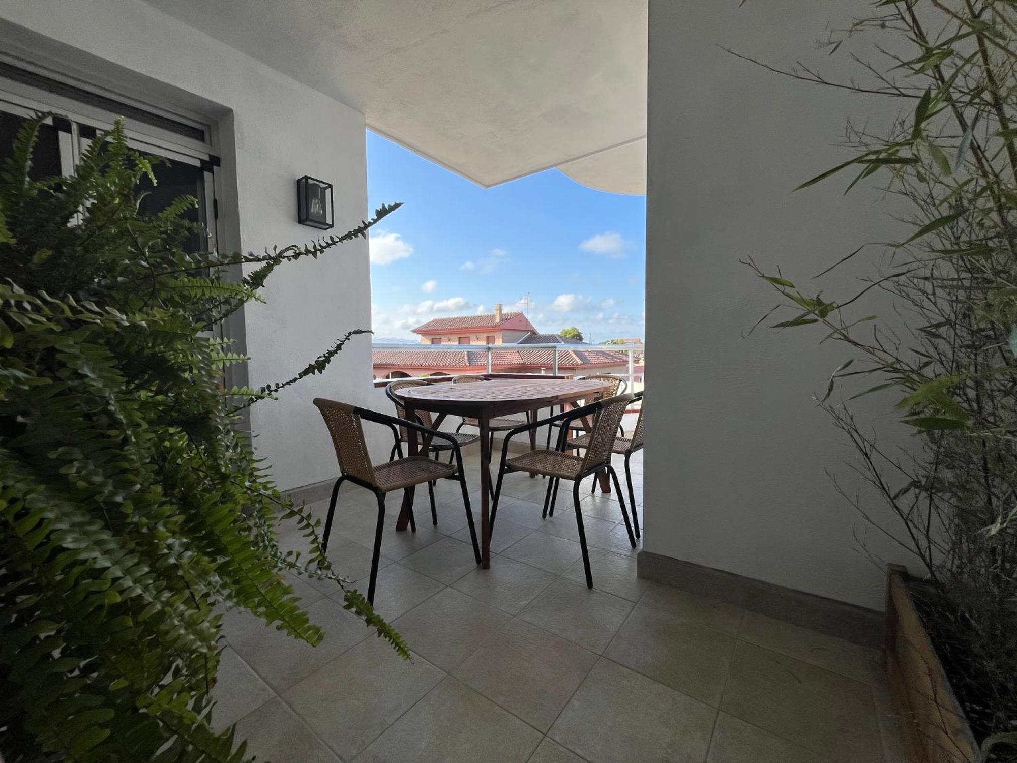 Moderno Apartamento Vacacional Deltebre Luaran gambar