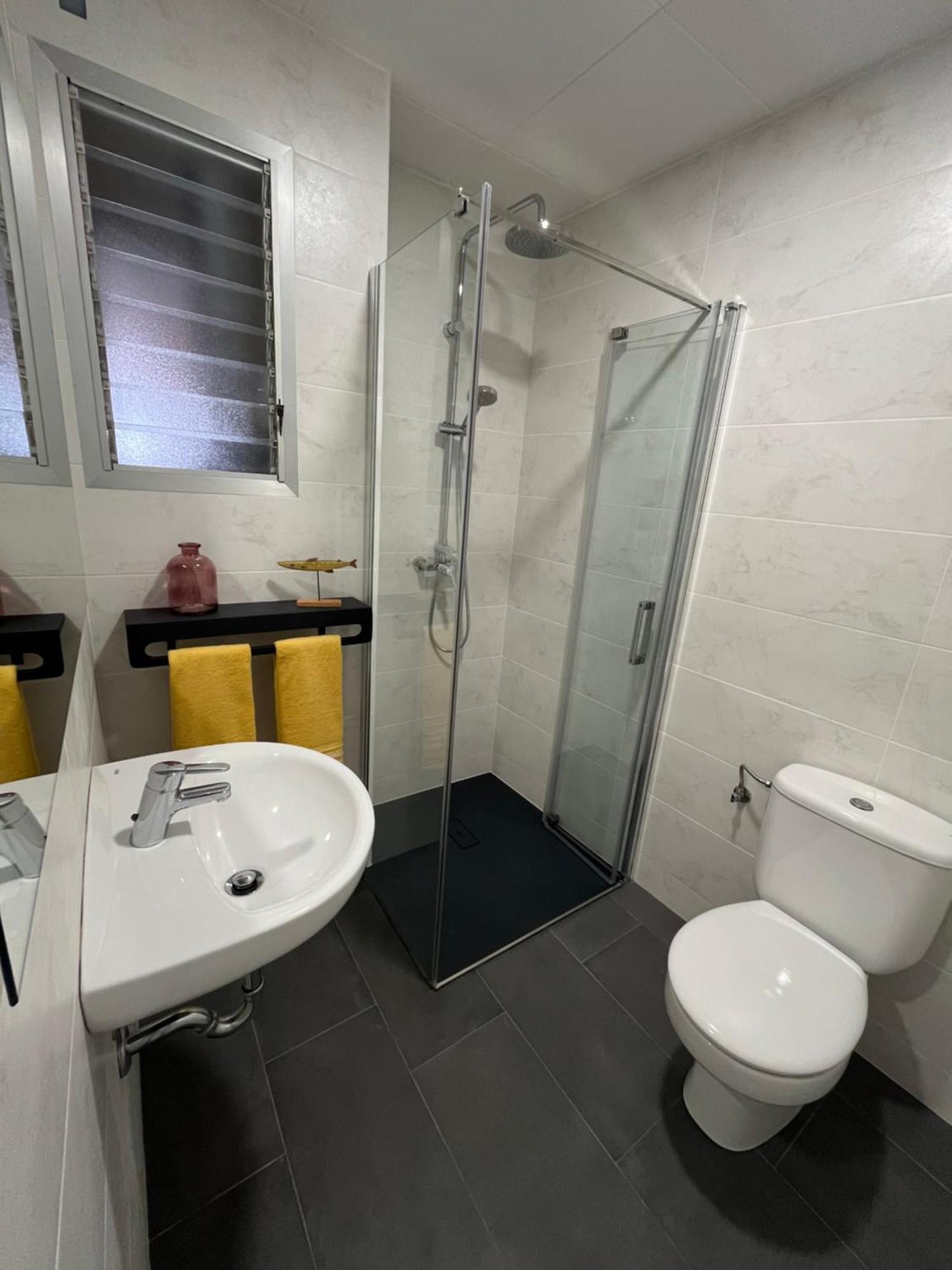 Moderno Apartamento Vacacional Deltebre Luaran gambar