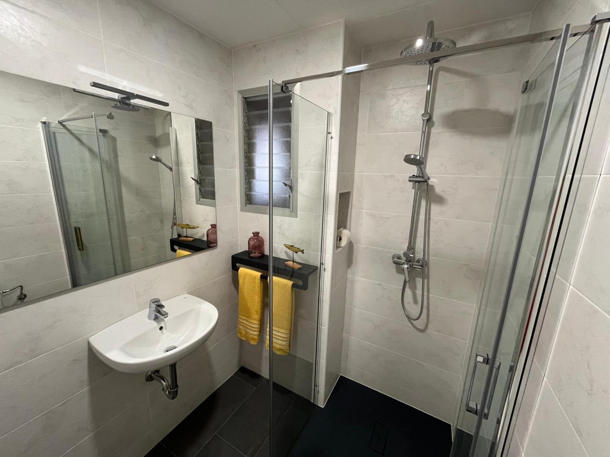 Moderno Apartamento Vacacional Deltebre Luaran gambar